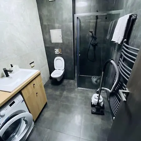 Twins Blízko Centra