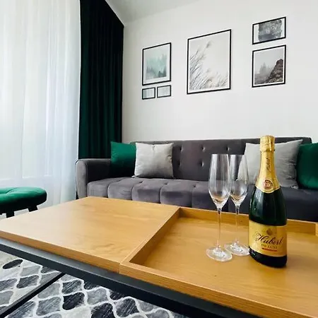 Apartment Twins Blizko Centra *