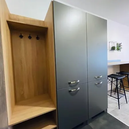 Twins Blízko Centra