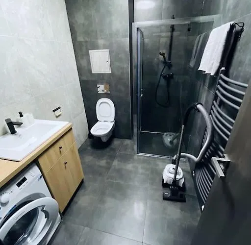 Twins Blízko Centra